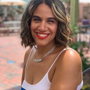 Meet your Posher, Linnette